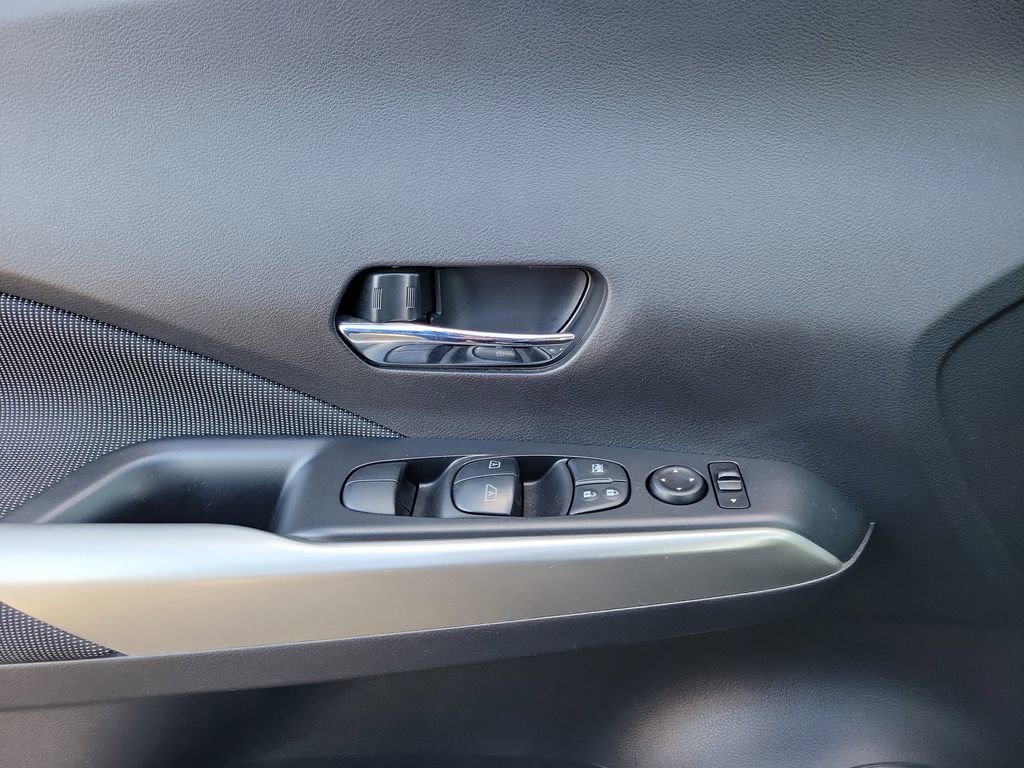 Used 2019 Nissan Kicks SV image 18