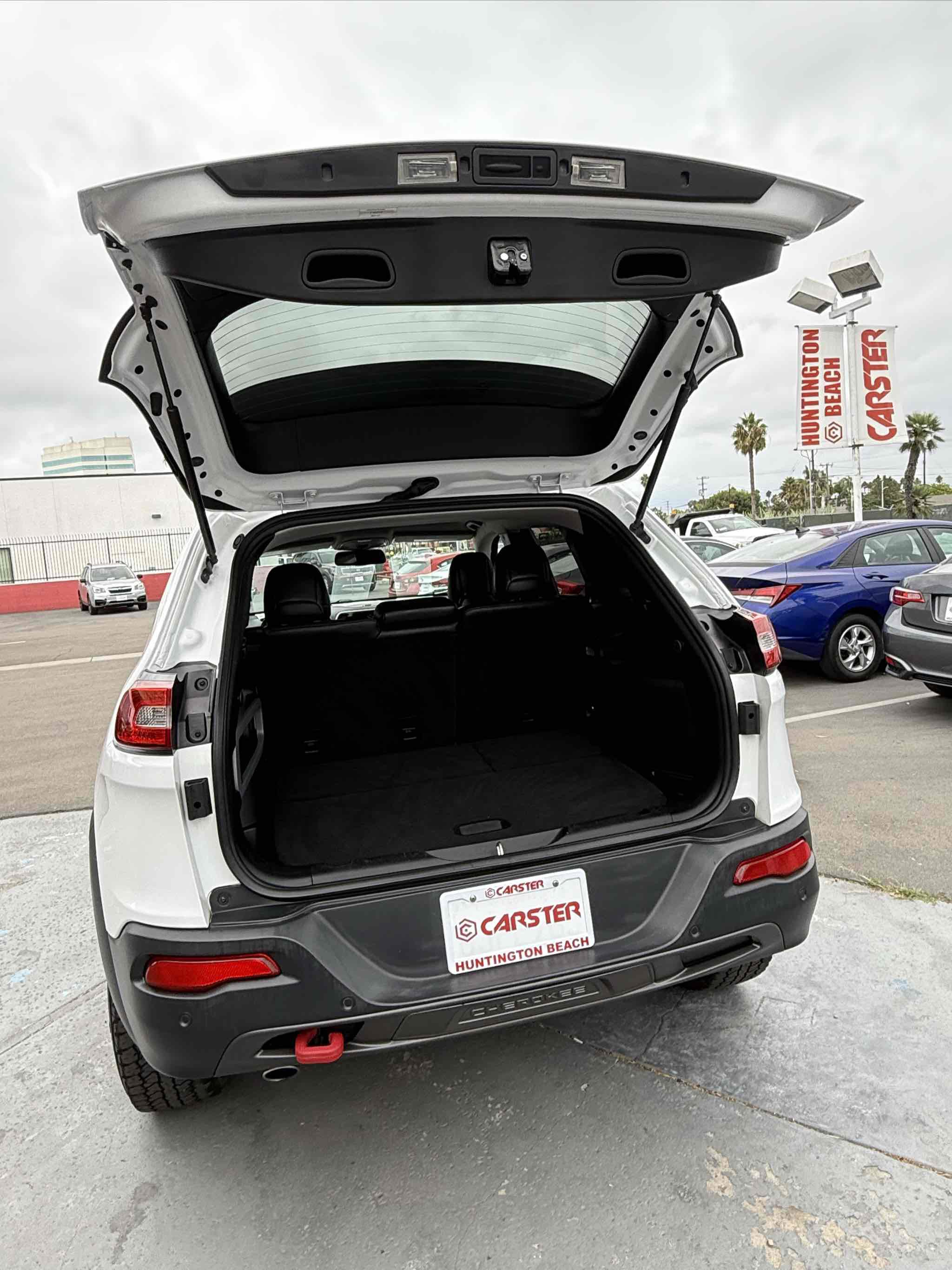 Used 2018 Jeep Cherokee Trailhawk image 74