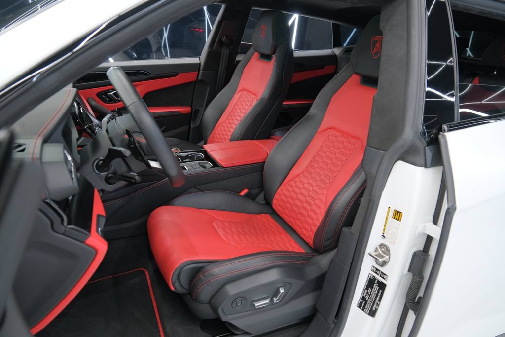 Used 2022 Lamborghini Urus AWD/4WD image 12