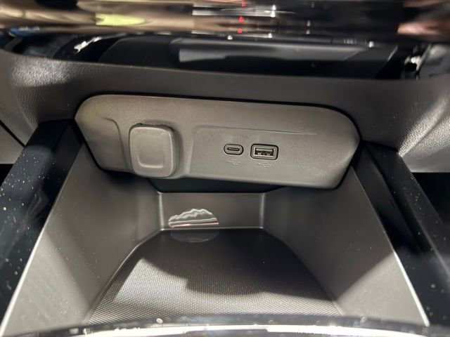 New 2026 Chevrolet Trax RS FWD image 35
