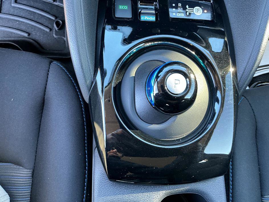 Used 2019 Nissan Leaf SV w/ SV Technology Package image 20