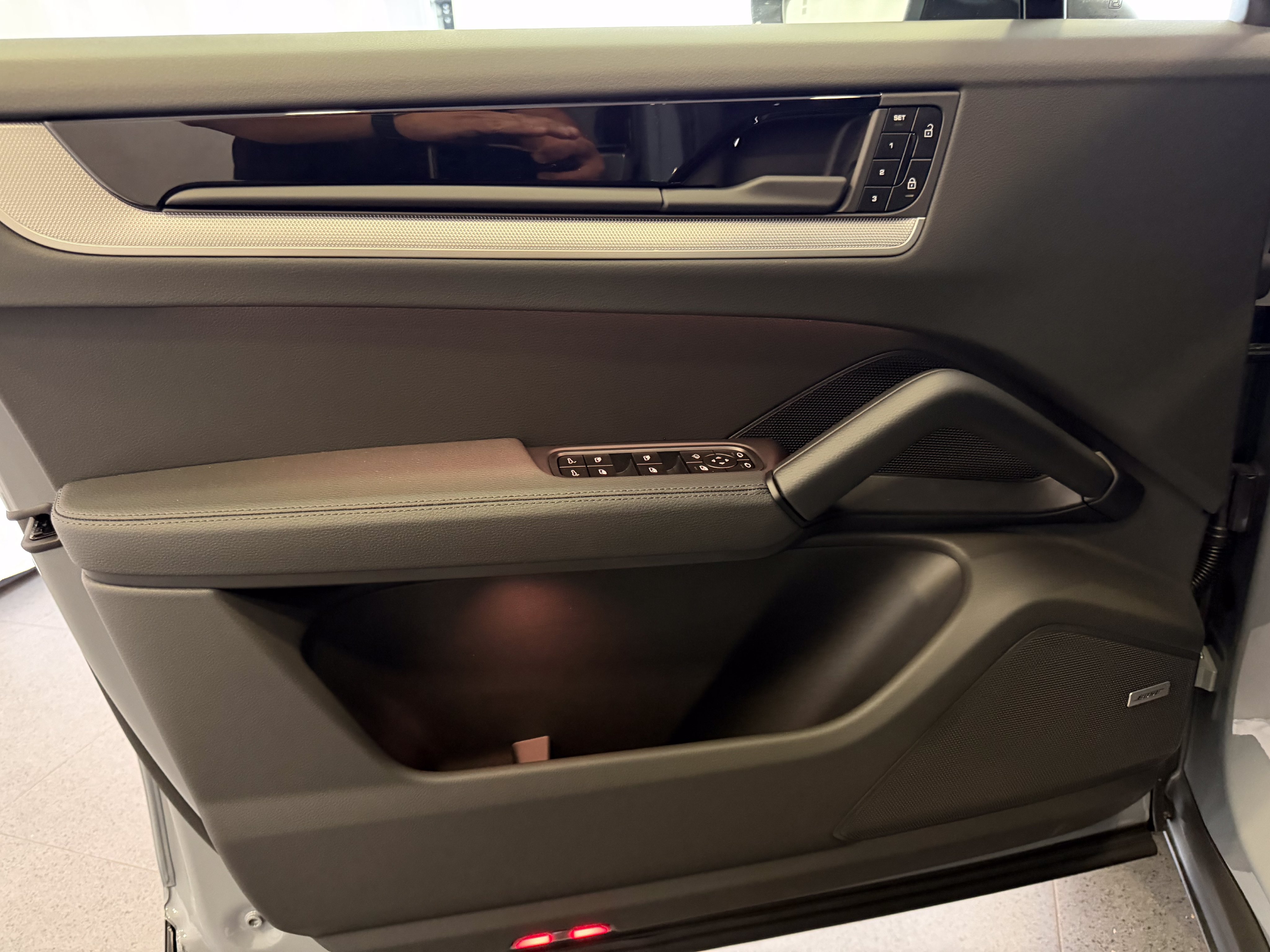 New 2027 Porsche Cayenne S AWD/4WD image 15