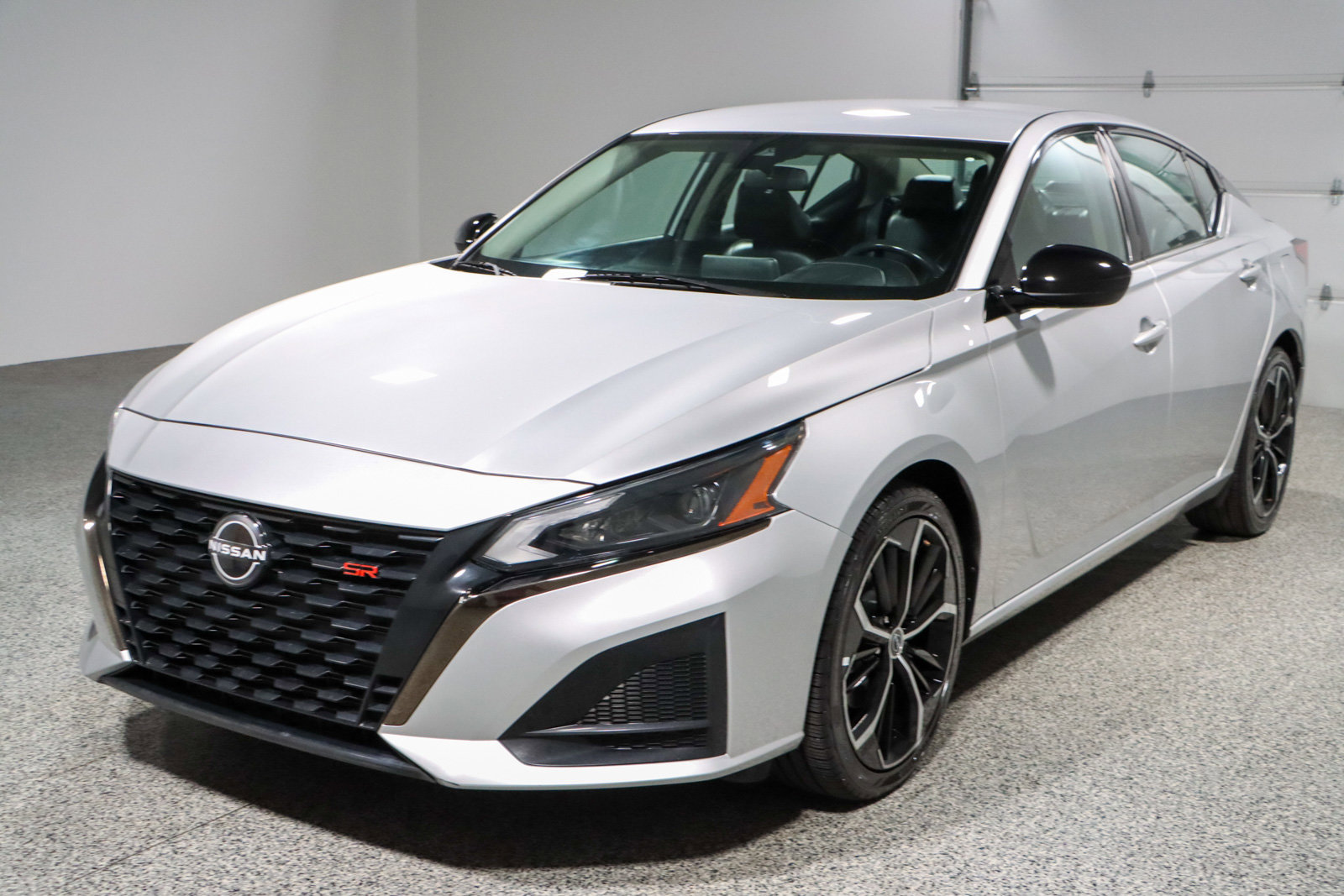 Used 2023 Nissan Altima 2.5 SR image 29