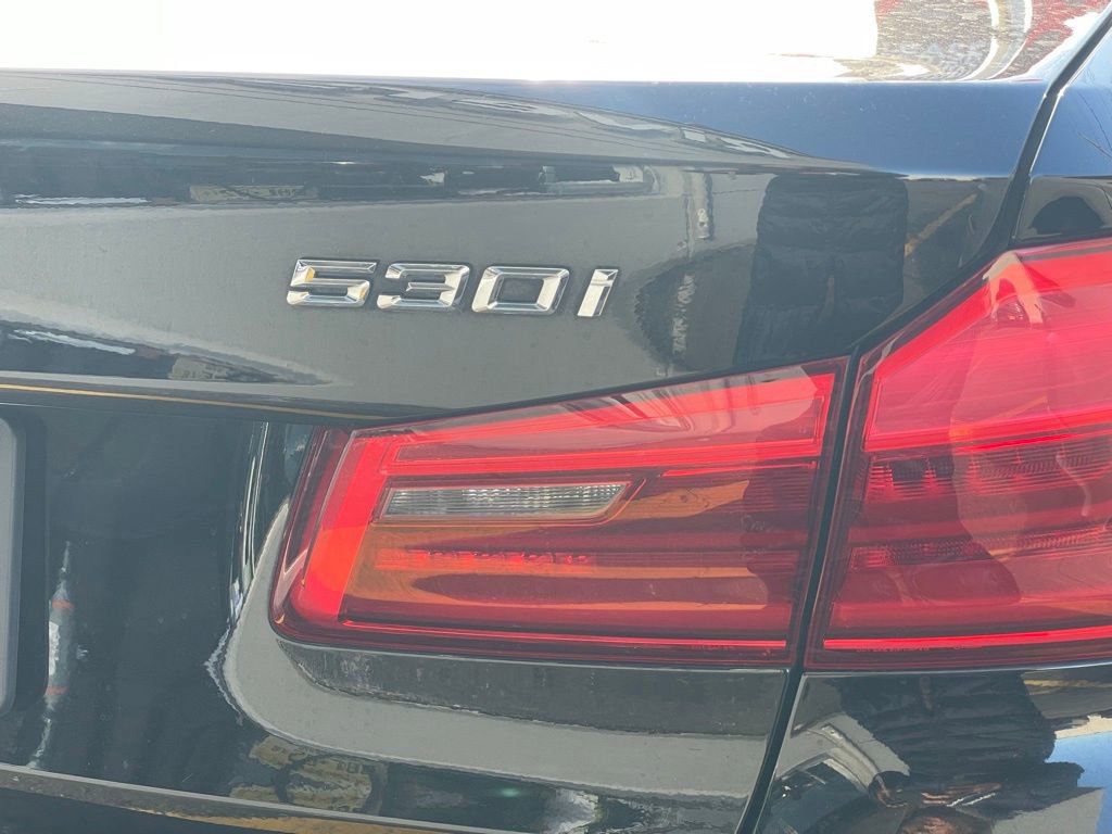 Used 2018 BMW 530i w/ Premium Package image 26