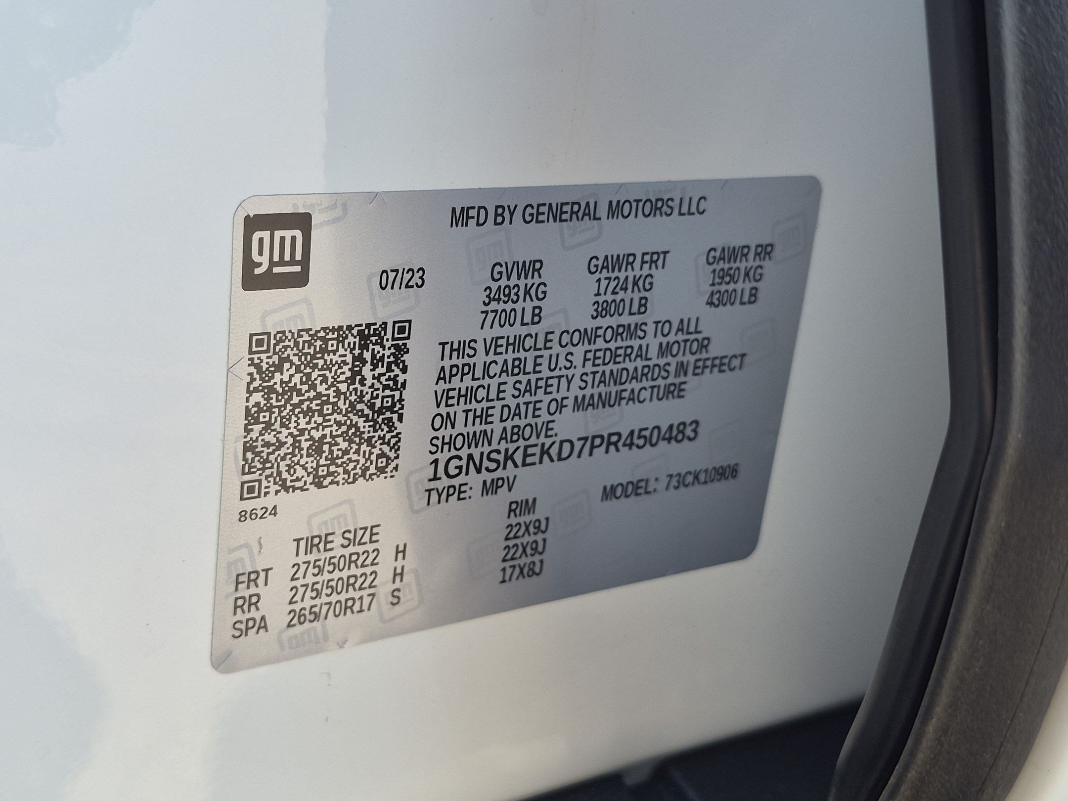 Used 2023 Chevrolet Suburban RST AWD/4WD image 36