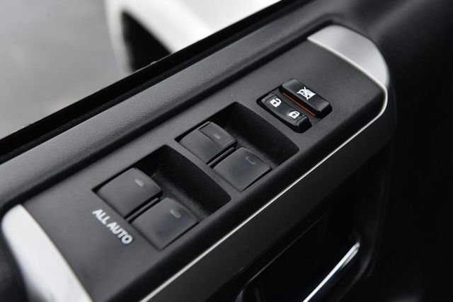 Used 2016 Toyota 4Runner SR5 image 8