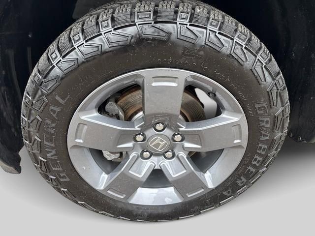 Used 2025 Honda Ridgeline TrailSport image 2