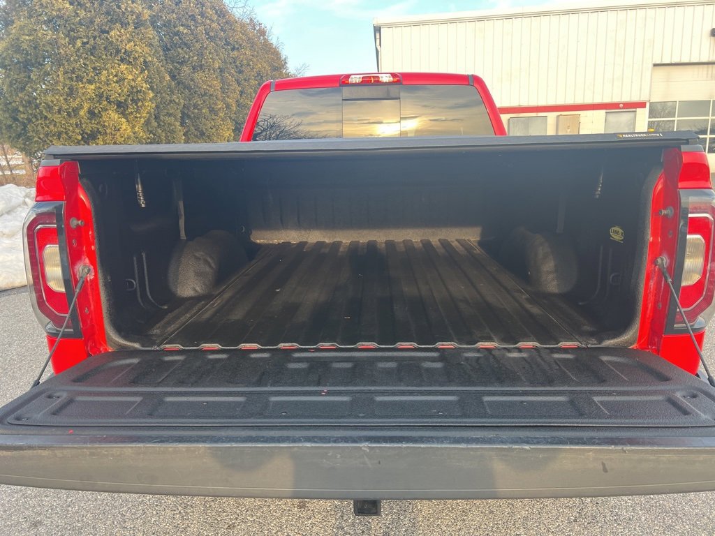 Used 2018 GMC Sierra 1500 SLT w/ SLT Preferred Package image 5