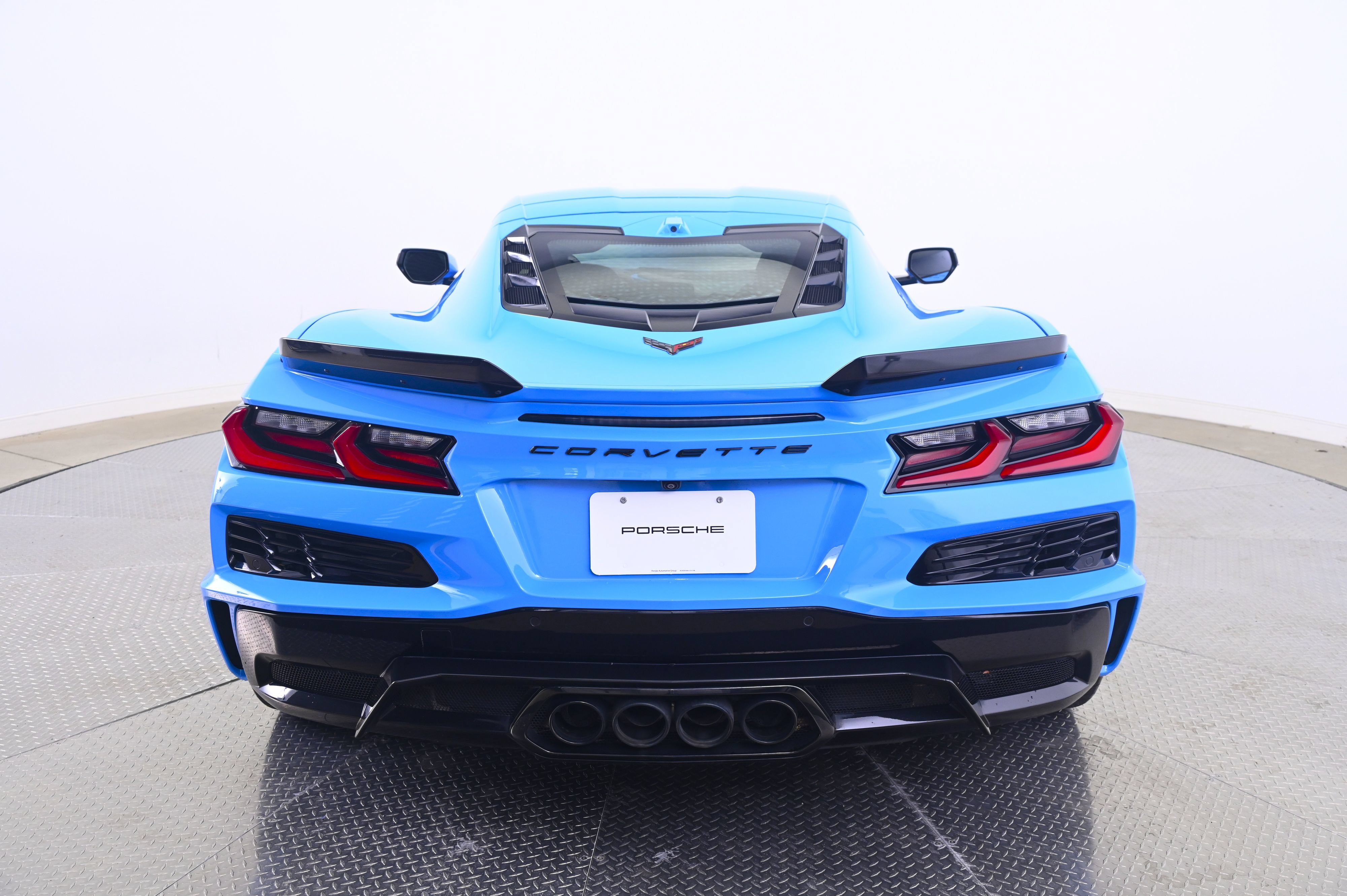 Used 2023 Chevrolet Corvette Z06 RWD image 6