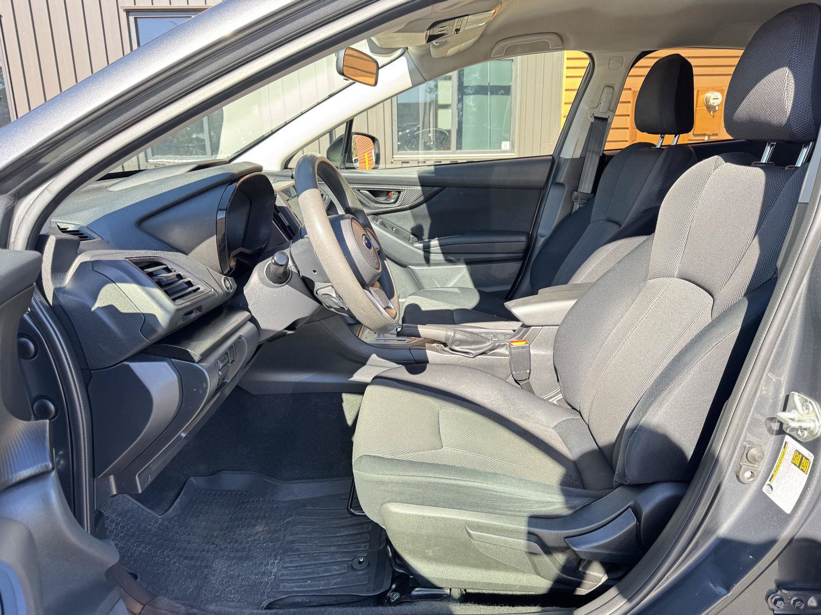 Used 2021 Subaru Crosstrek 2.0i AWD/4WD image 12