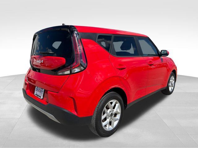 Used 2025 Kia Soul LX w/ LX Technology Package FWD image 5