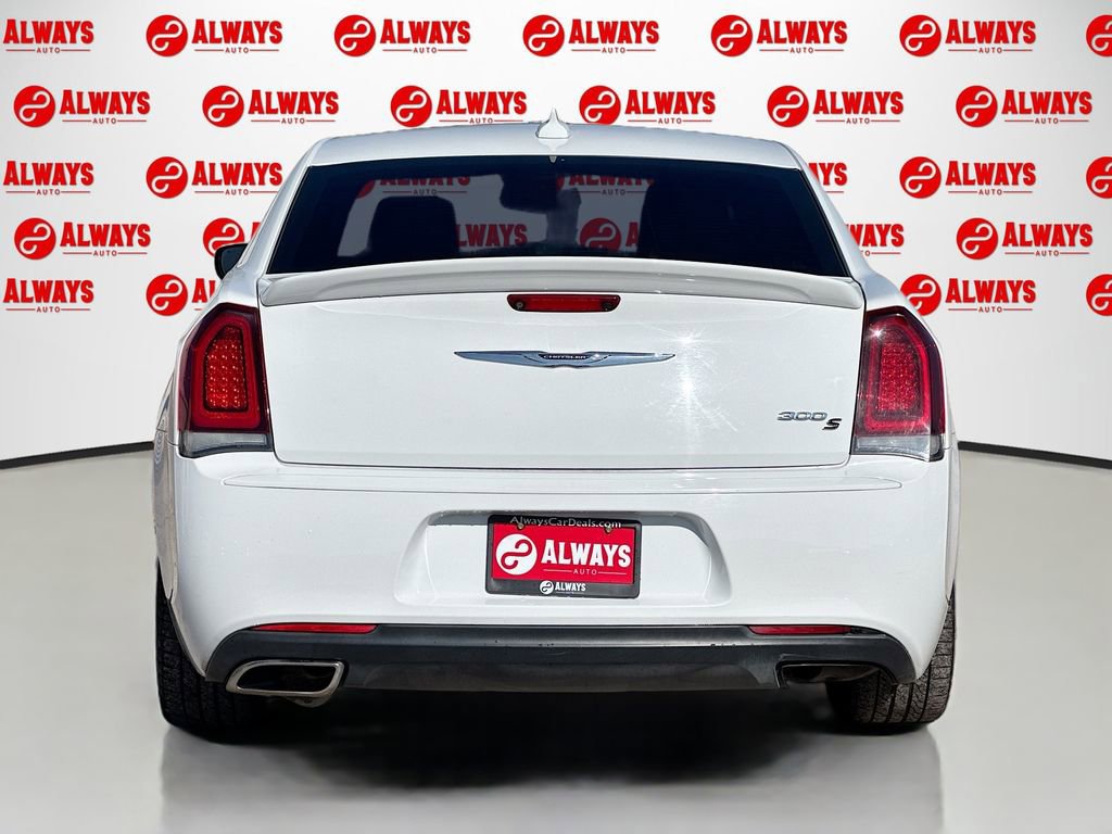Used 2019 Chrysler 300 S w/ S Model Appearance Package image 7