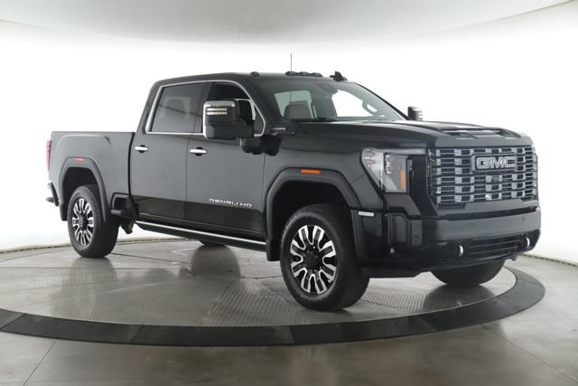 Used 2025 GMC Sierra 2500 Denali Ultimate AWD/4WD image 2