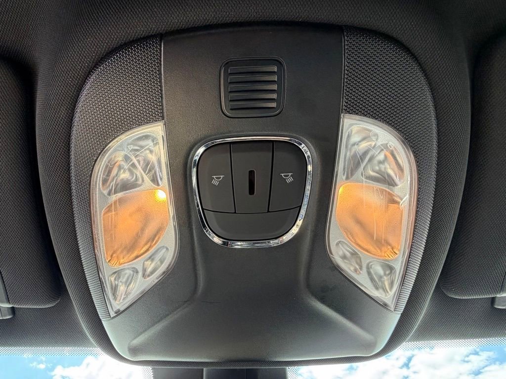 Certified 2025 Jeep Compass Limited AWD/4WD image 30