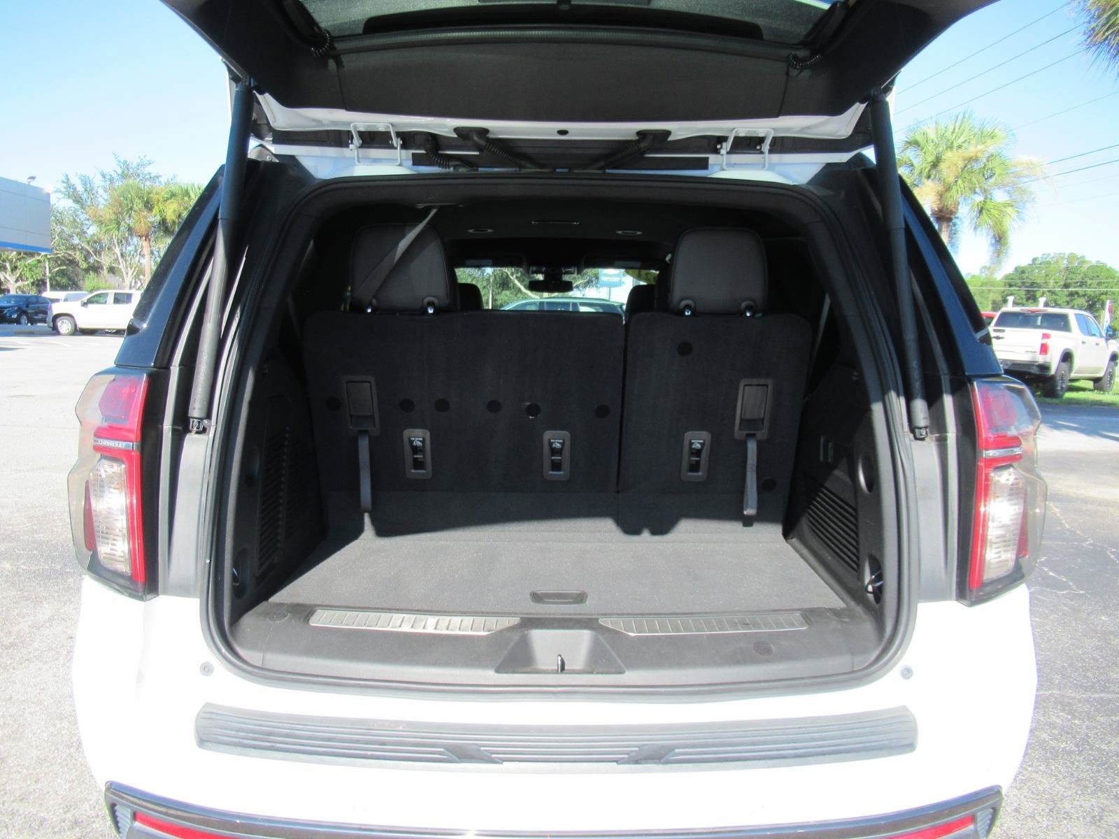 Used 2021 Chevrolet Tahoe Z71 AWD/4WD image 39