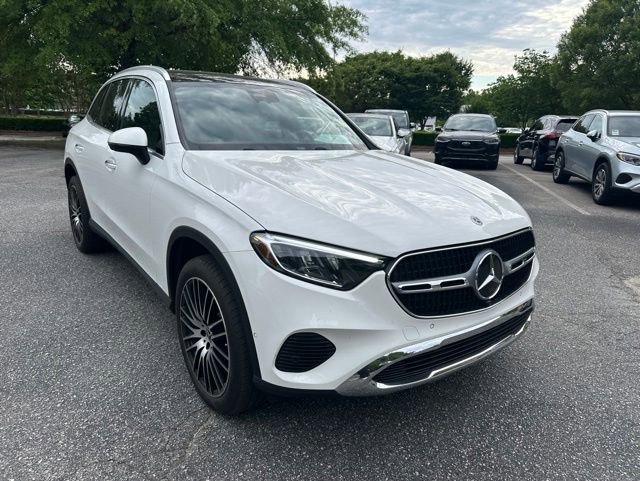 Certified 2025 Mercedes-Benz GLC 300 image 3