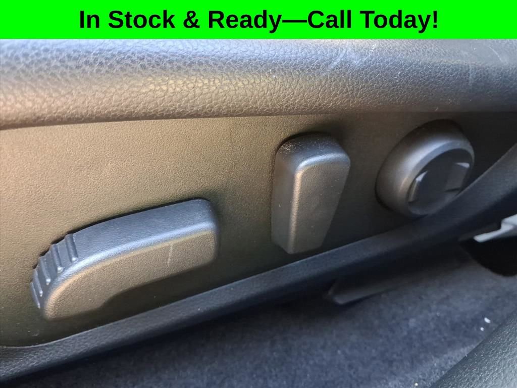 Used 2025 Subaru Crosstrek 2.0i Premium image 26
