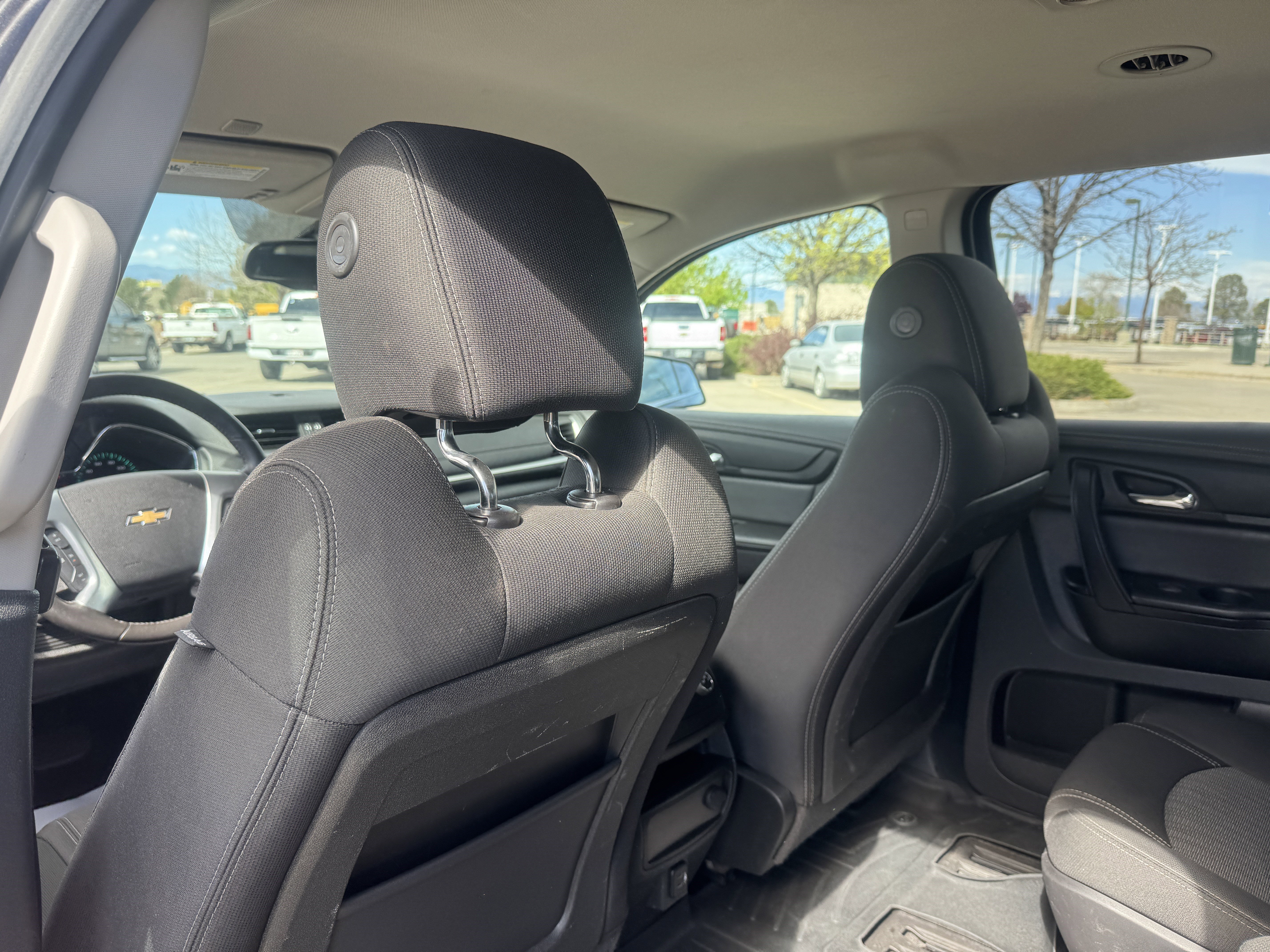 Used 2017 Chevrolet Traverse LT image 14