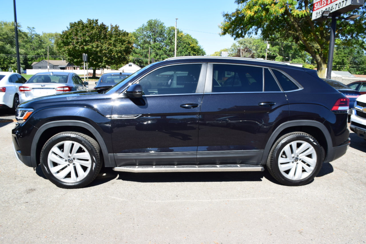 Used 2022 Volkswagen Atlas Cross Sport SE image 9