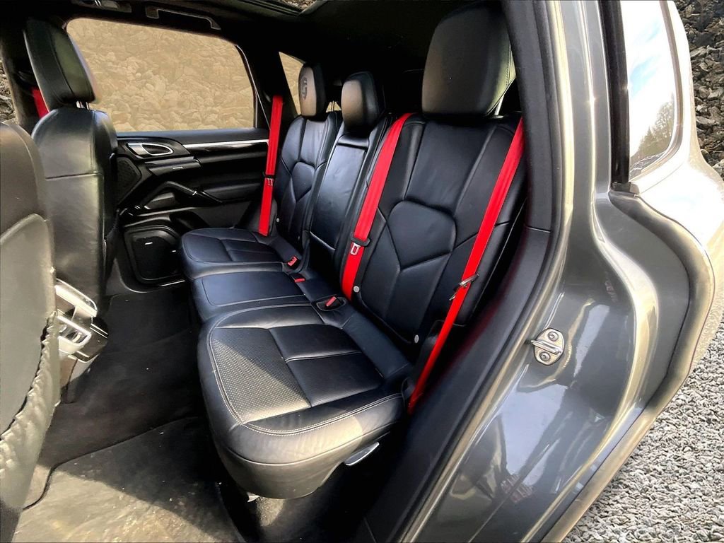 Used 2014 Porsche Cayenne Base image 23