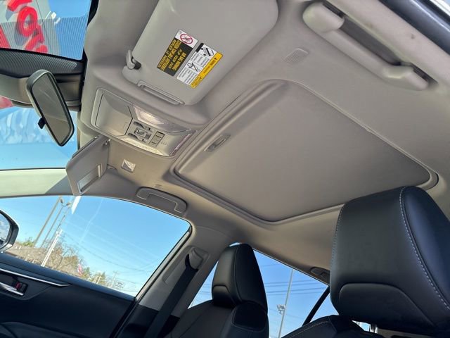 Used 2023 Toyota RAV4 XLE Premium image 4