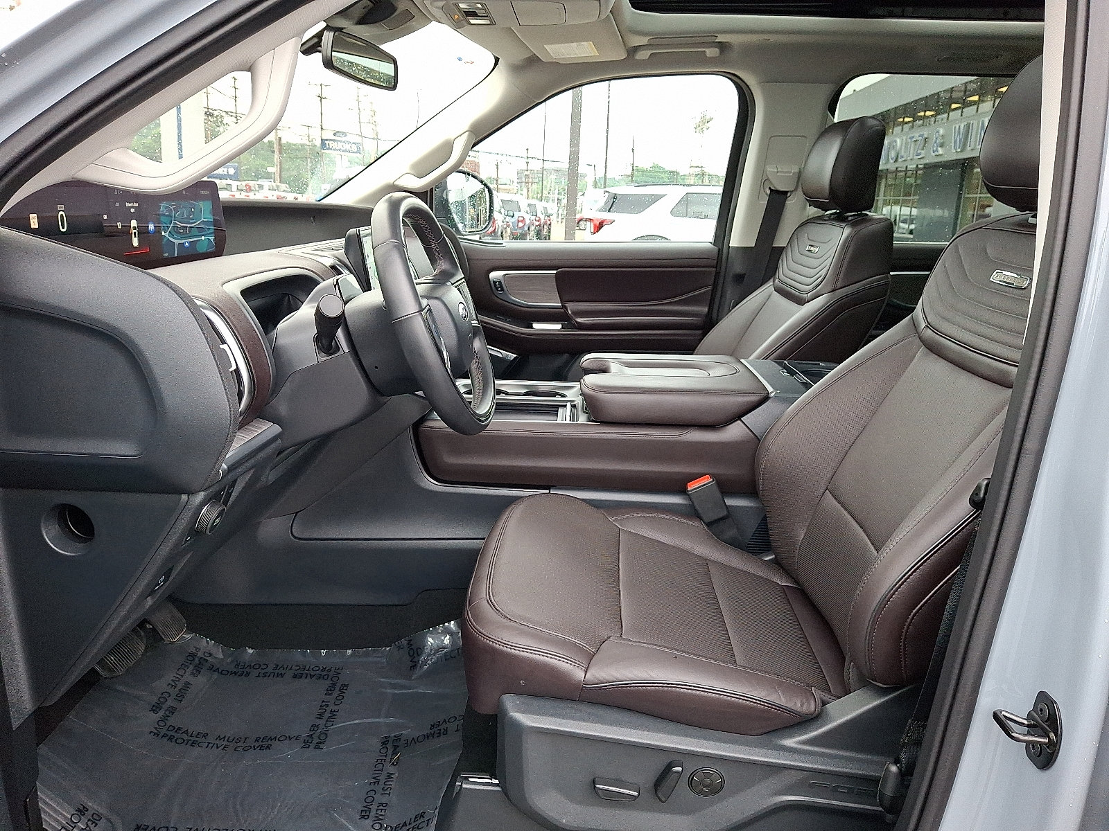 Used 2025 Ford Expedition Max Platinum w/ Platinum Ultimate Package AWD/4WD image 14