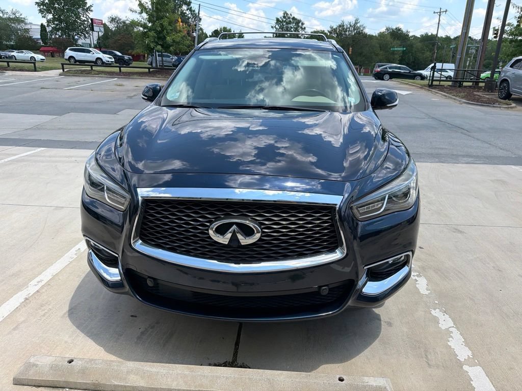 Used 2018 INFINITI QX60 FWD w/ Deluxe Technology Package image 2
