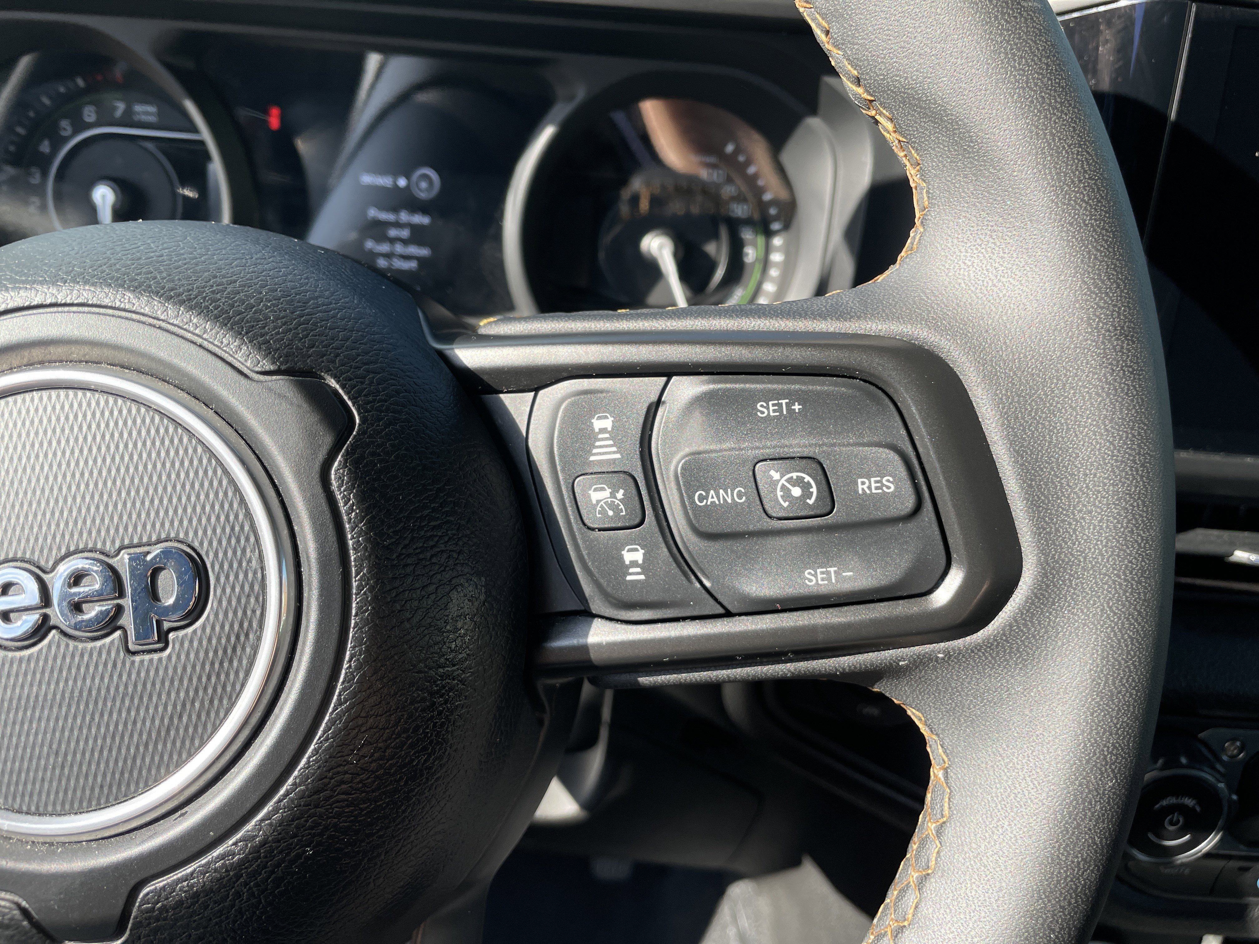 Certified 2024 Jeep Wrangler Sport S image 34