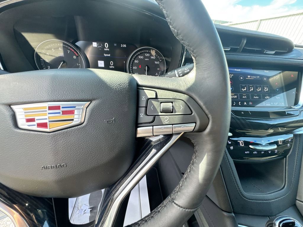 Used 2025 Cadillac XT6 Premium Luxury w/ Technology Package image 18