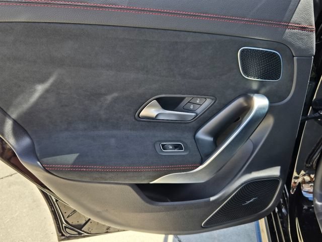 Used 2021 Mercedes-Benz CLA 250 4MATIC image 33