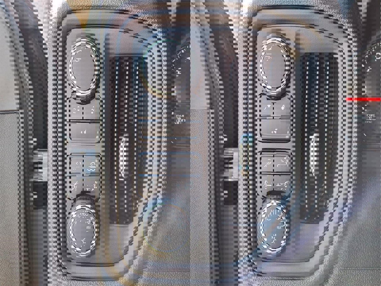 Used 2024 Chevrolet Silverado 2500 Custom w/ Custom Convenience Package image 17