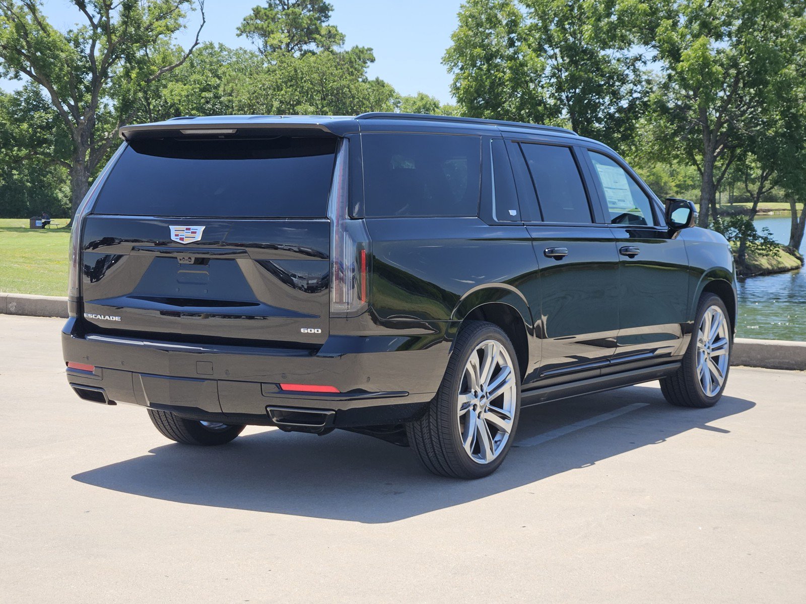 New 2026 Cadillac Escalade ESV Sport w/ Touring Package AWD/4WD image 3