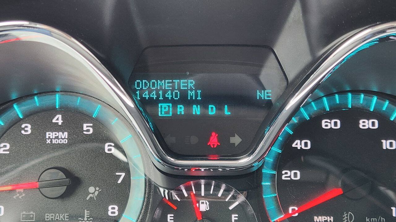 Used 2016 Chevrolet Traverse LT w/ Style and Technology Package FWD image 25