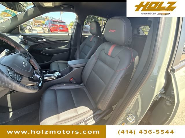 Certified 2024 Chevrolet Trax RS FWD image 18