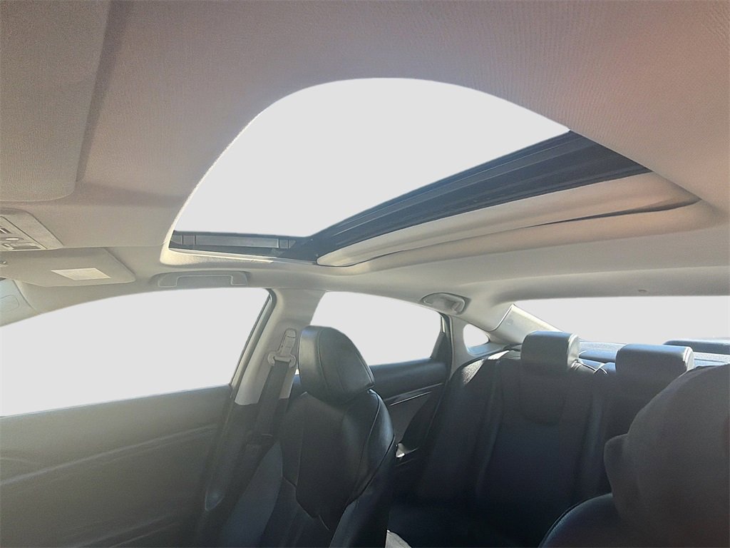 Used 2019 Honda Insight Touring image 26