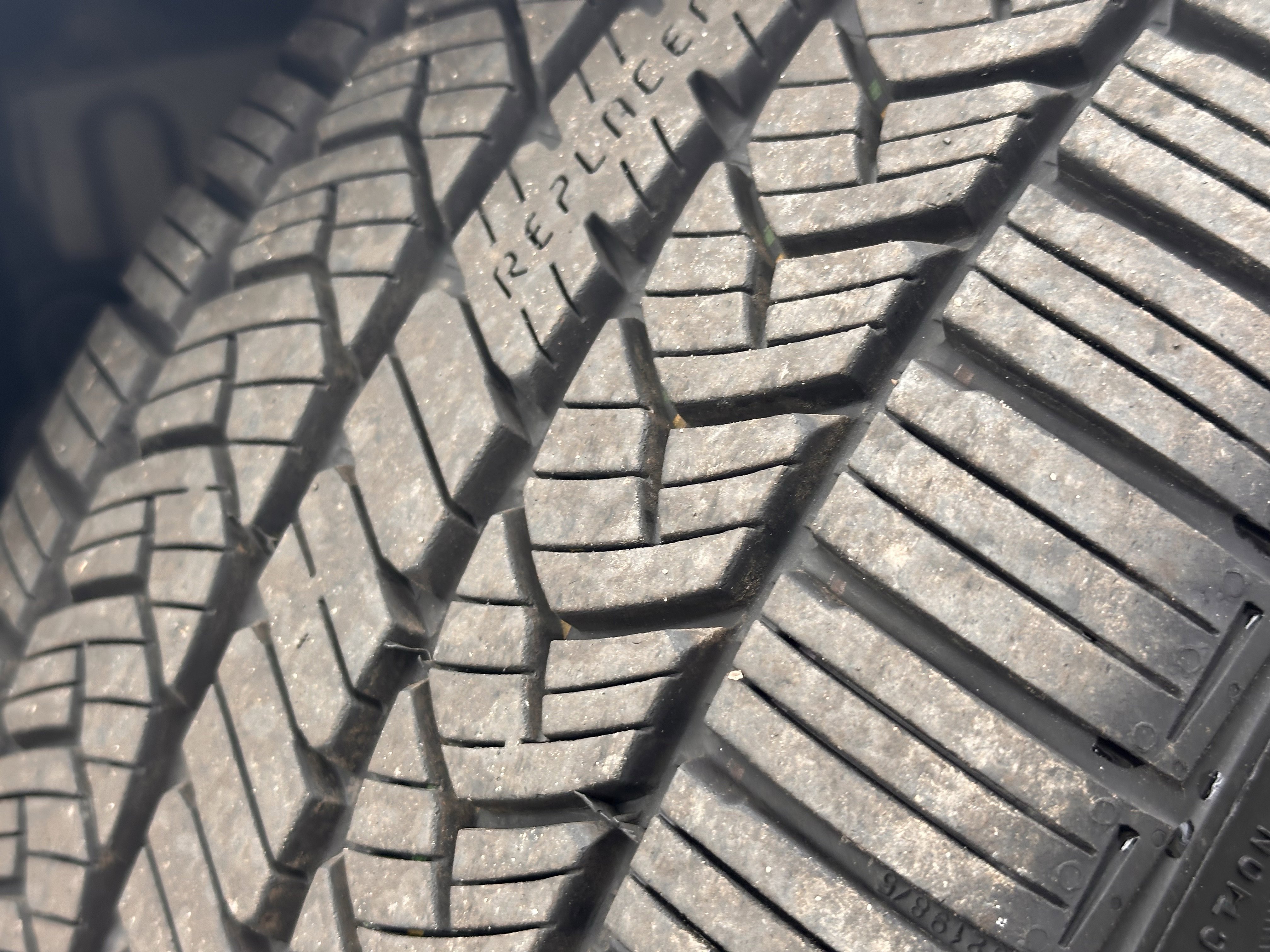 Used 2020 Nissan Altima 2.5 SR w/ Premium Package image 16