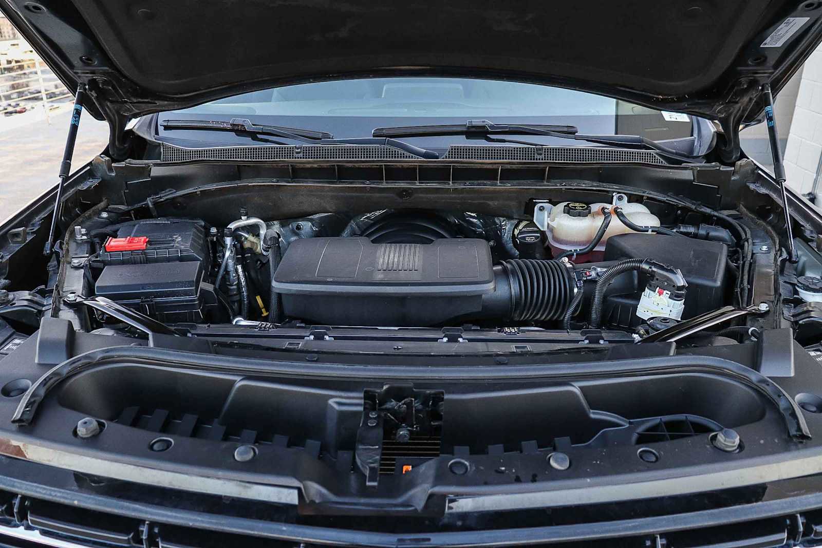 Used 2024 Chevrolet Tahoe LT RWD image 29