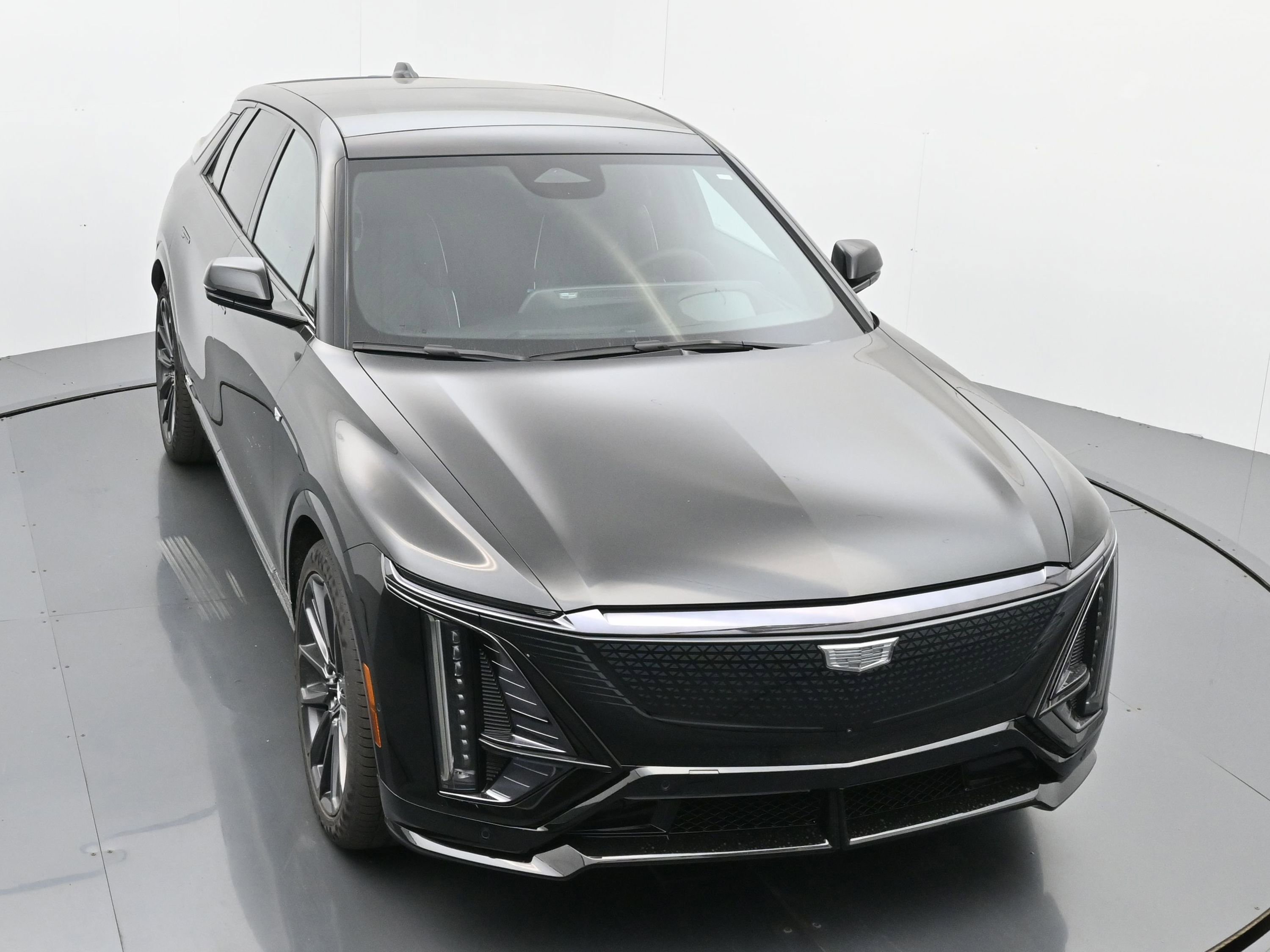 New 2026 Cadillac Lyriq V image 30