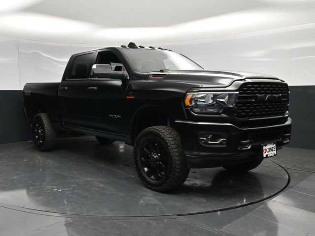 Used 2022 RAM 2500 Big Horn w/ Night Edition AWD/4WD image 6
