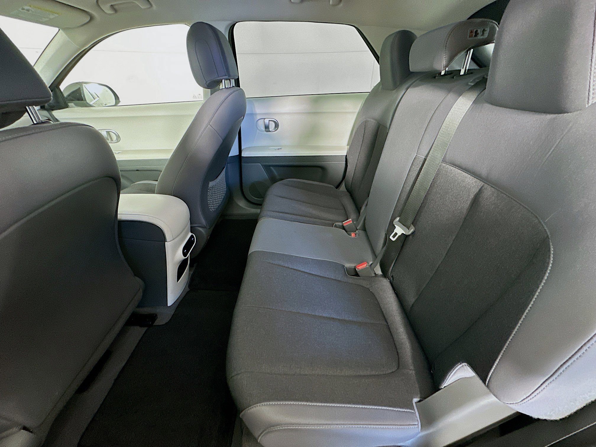 Used 2024 Hyundai Ioniq 5 SEL image 27