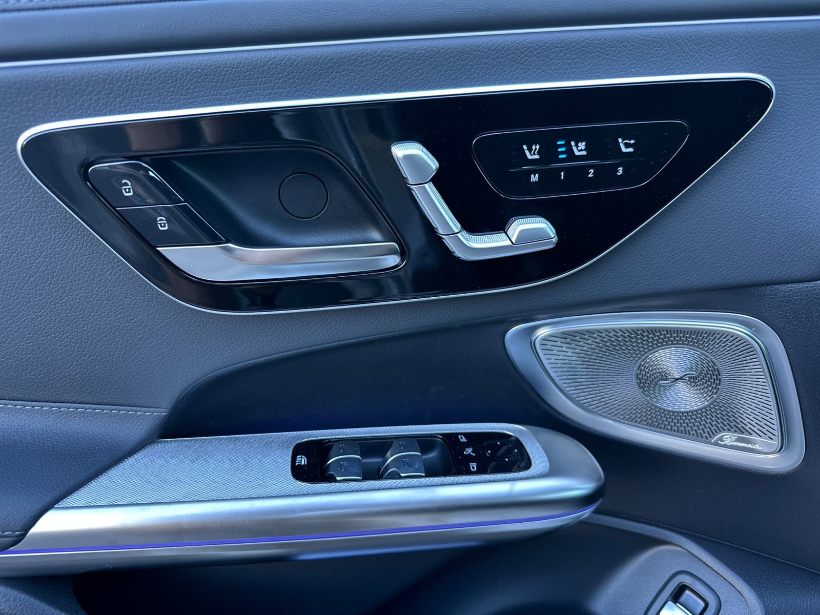 New 2026 Mercedes-Benz CLE 300 4MATIC Cabriolet image 12