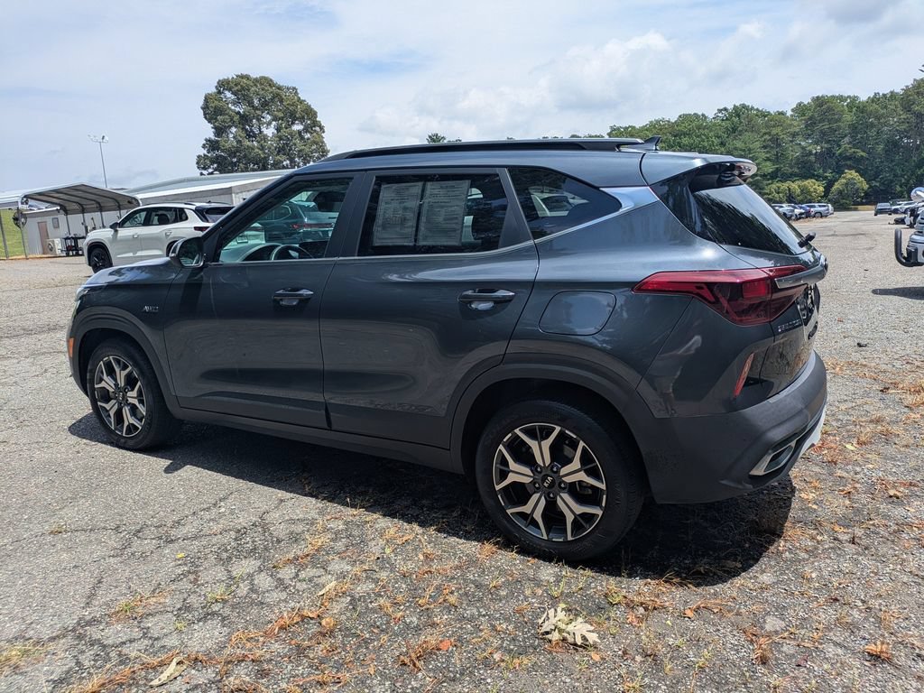 Used 2021 Kia Seltos EX AWD/4WD image 6