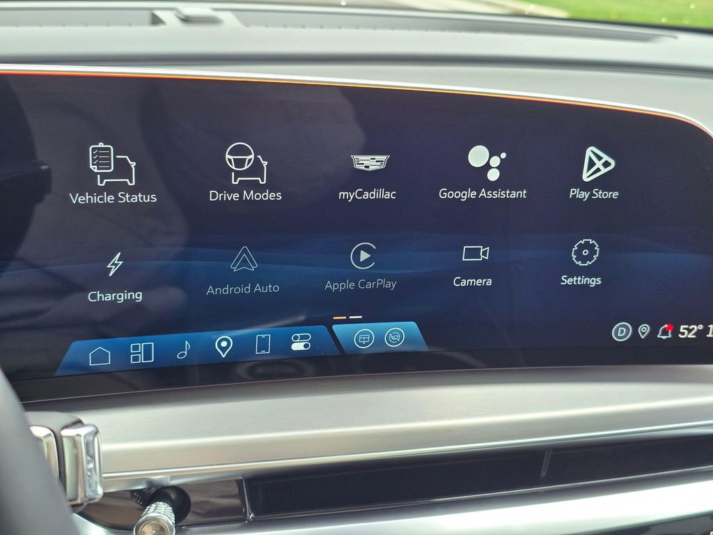 Used 2025 Cadillac Lyriq Sport image 27