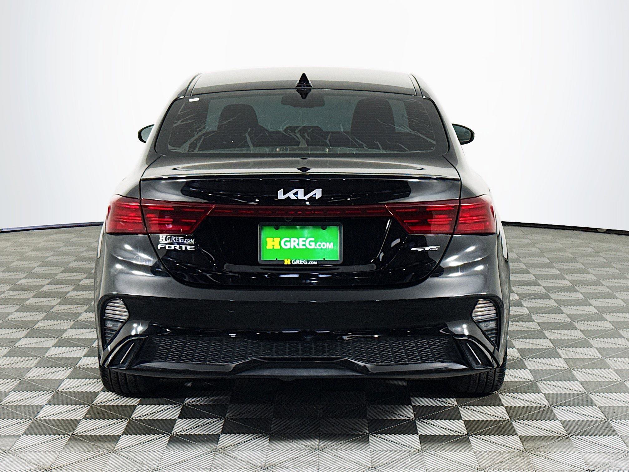 Used 2022 Kia Forte GT-Line w/ GT-Line Technology Package FWD image 8