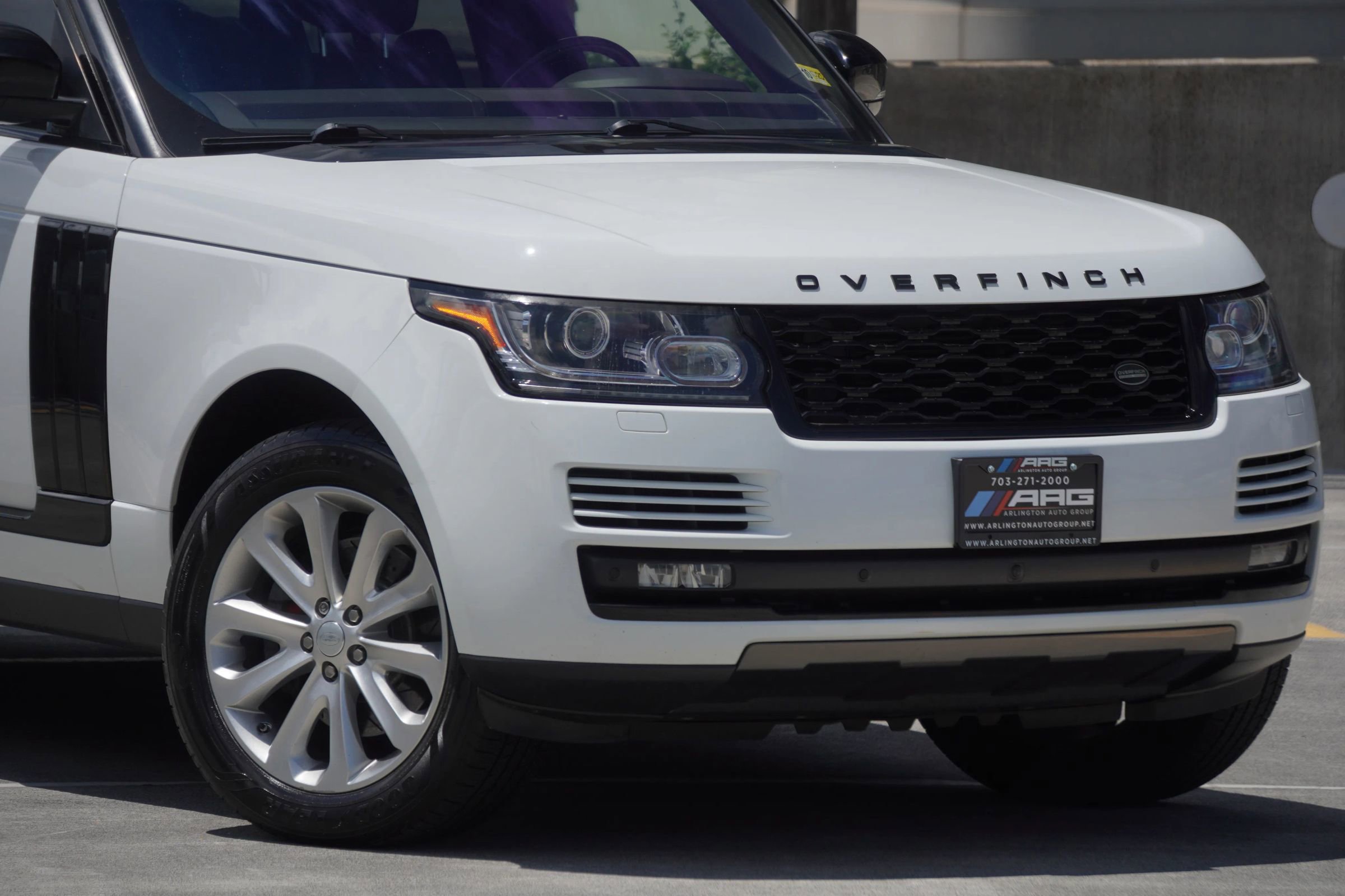 Used 2016 Land Rover Range Rover HSE image 3