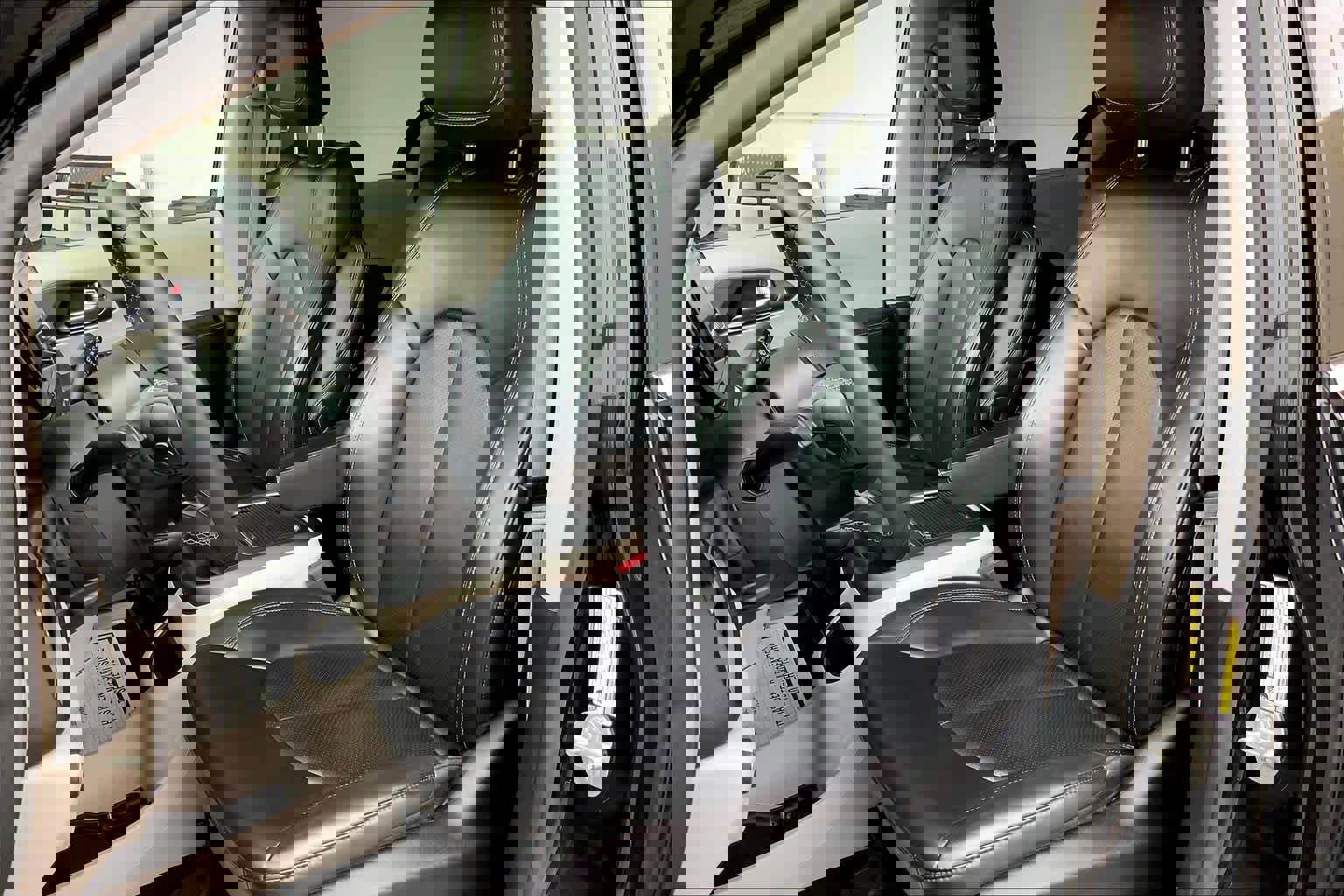 Used 2023 Chrysler Pacifica Touring-L FWD image 8