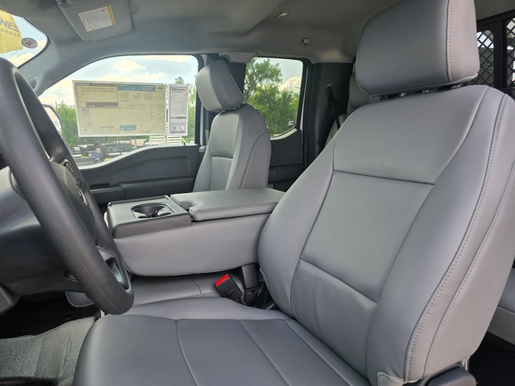 New 2026 Ford F550 4x4 Supercab Super Duty image 25
