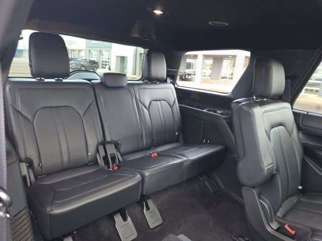 Used 2021 Ford Expedition Limited image 15