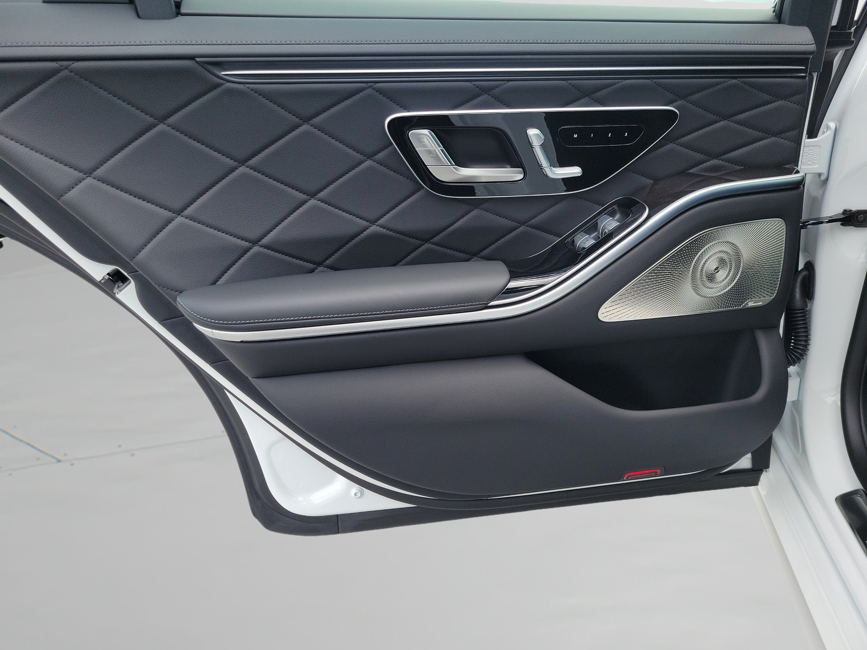 New 2027 Mercedes-Benz S 580 4MATIC Sedan image 7
