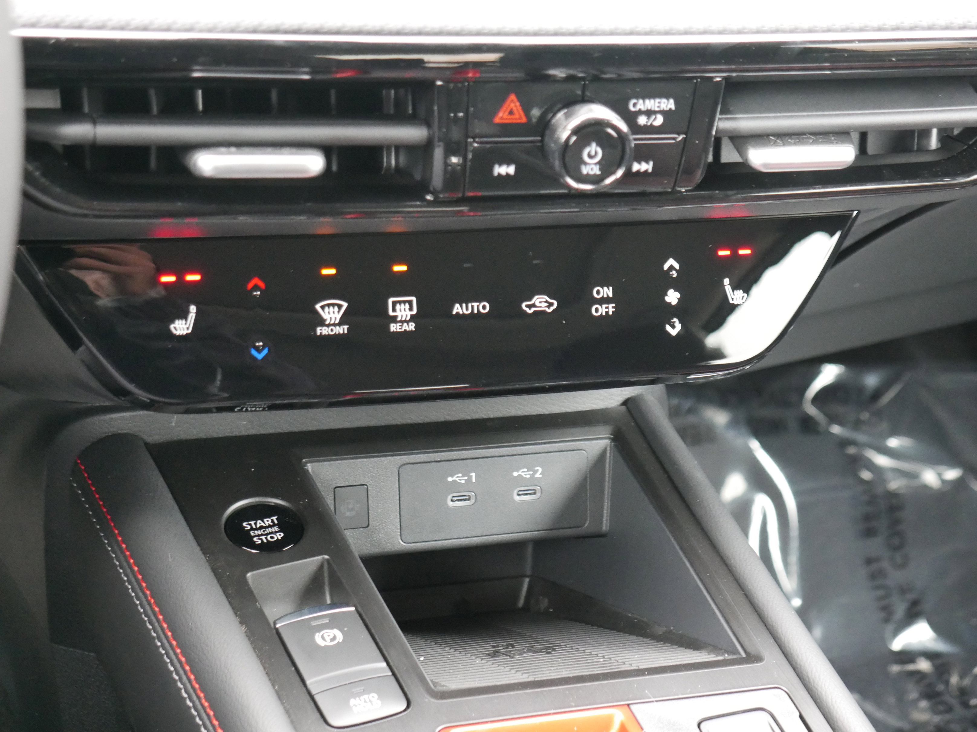 New 2026 Nissan Kicks SR w/ SR Premium Package image 14